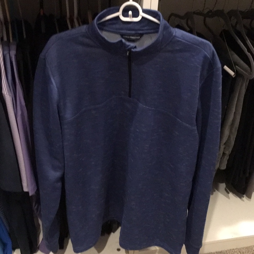 3/$40 NWOT Men’s XL Lt blue 1/4 zip pullover